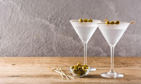 Classic Dry Martini Cocktail Recipe