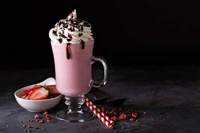 Milkshake Sensation: Strawberry and White Chocolate : Cocktail recipe Milkshake Sensation: Strawberry and White Chocolate