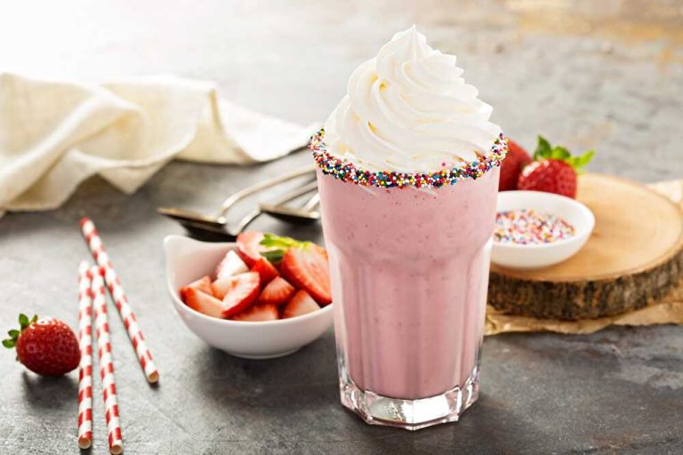 Strawberry Milkshake – Kids' Special Snack : Cocktail recipe Strawberry Milkshake – Kids' Special Snack