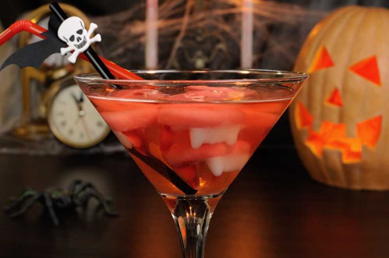 Non-Alcoholic Dracula's Sangria : Cocktail recipe Non-Alcoholic Dracula's Sangria